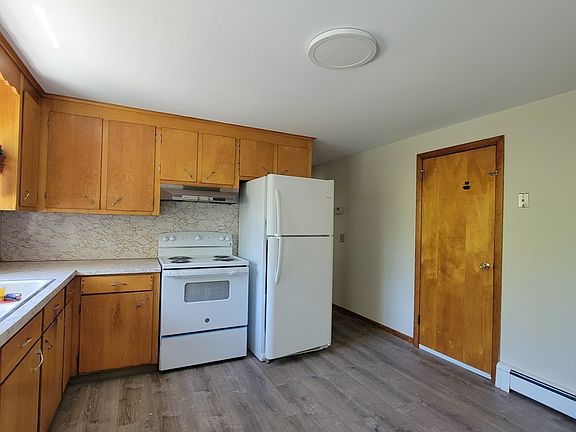 5th image of 18 Parsonage Rd Floor 1