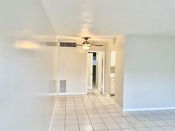 3rd image of 2303 S Federal Hwy APT 9