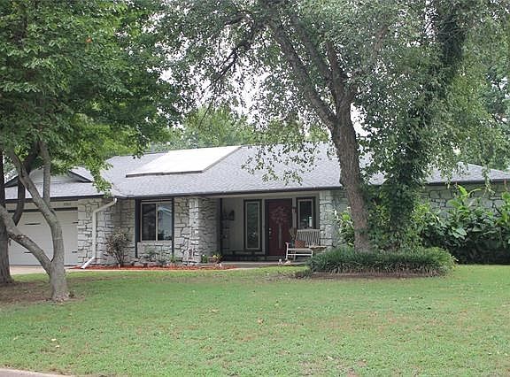 Nice front yard with mature trees