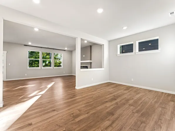 1072 SW Sedge St, Port Orchard, WA 98367