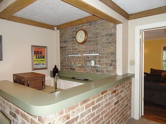 Fully Functional Wet Bar