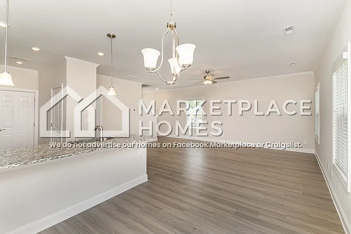 124 S Sina St — Photo 6