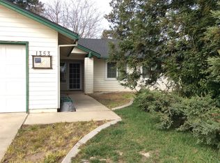1353 Walnut Ave, Escalon, CA 95320