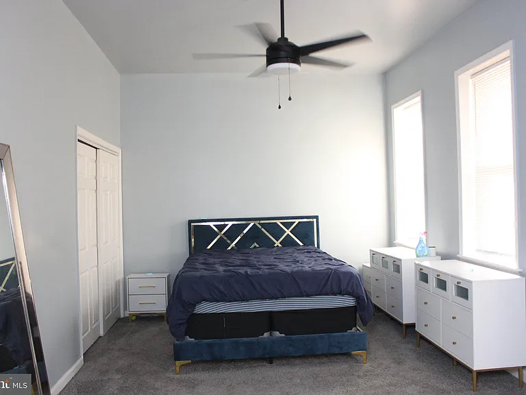 2400 Duncan St #1 — Photo 12