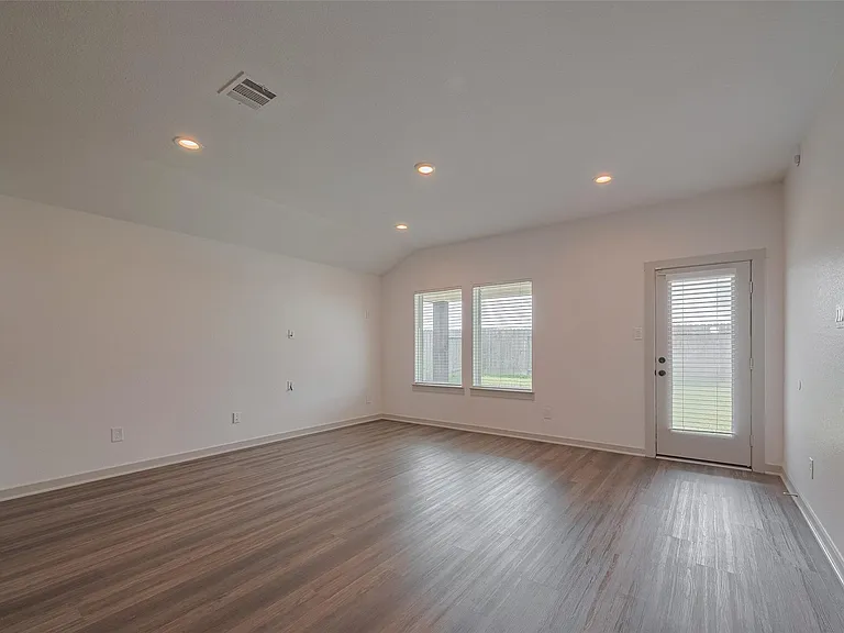 14519 Sweet Water Dr — Photo 9