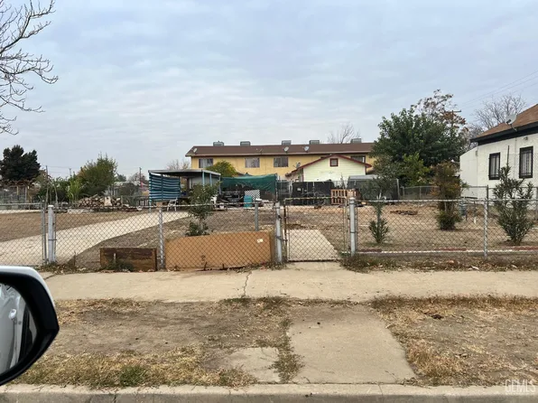 1224 Lake St, Bakersfield, CA 93305
