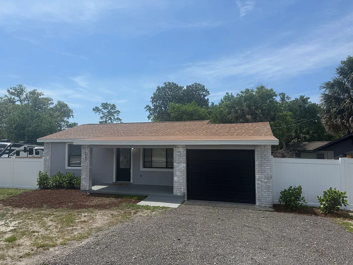 Building Photo - 127 Debary Dr
