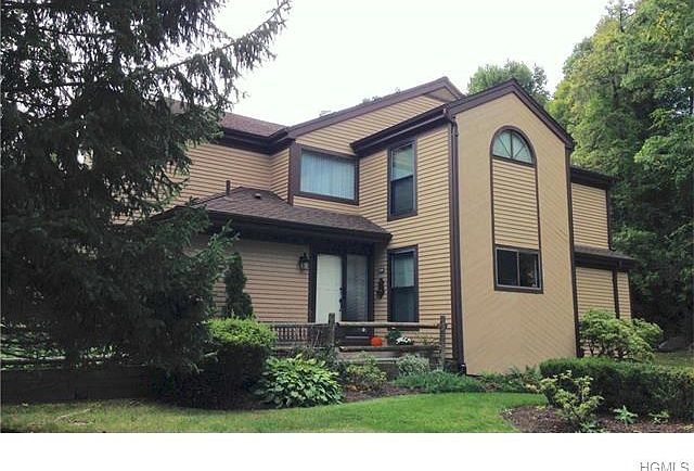 1st image of 51 Deerfield Ln