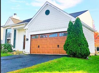 2645 Leyland Ln, Aurora, IL 60504