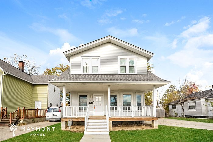 1st image of 957 Foster Ave