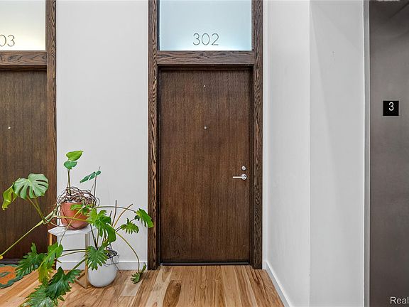 3rd image of 1454 Townsend St #302