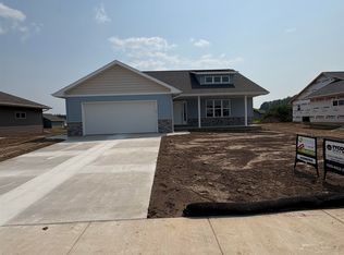 4649 Paul Ln, Green Bay, WI 54313