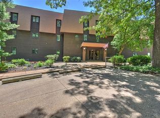 899 E Lake Shore Dr #A-1, Decatur, IL 62521