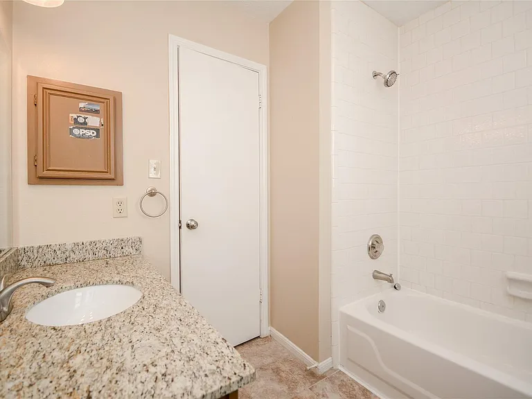 19635 Westbridge Ln — Photo 14