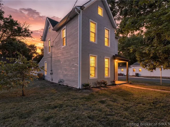 2402 Shelby Street, New Albany, IN 47150