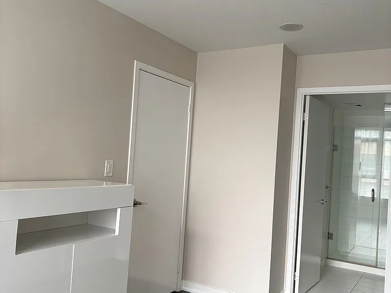 10 Capreol Ct #1021 — Photo 31