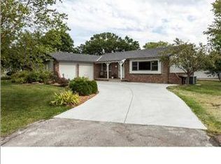 354 S Howe Rd, Wichita, KS 67209