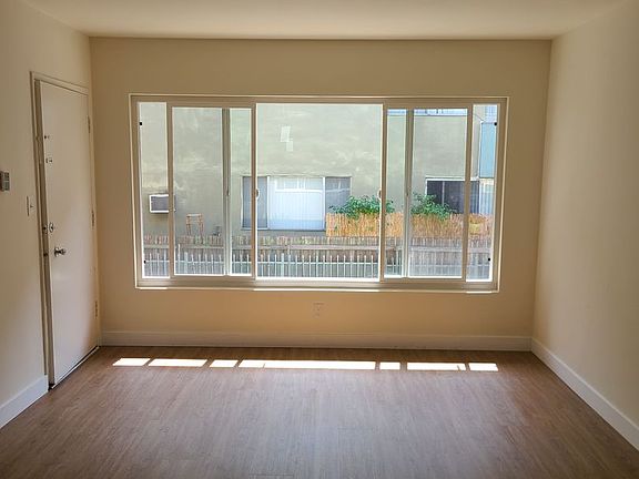 2nd image of 442 S Alexandria Ave #6
