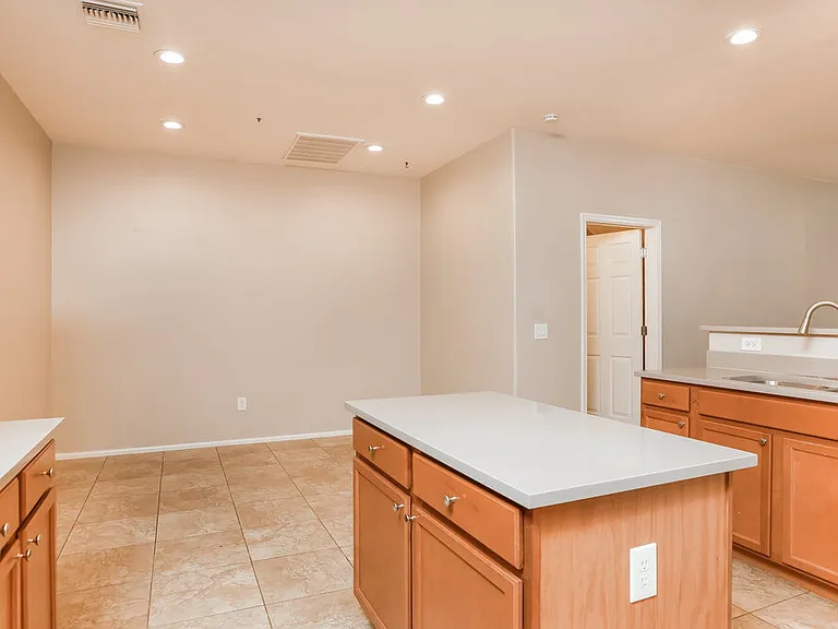 6851 W Leeward Cove Way — Photo 8