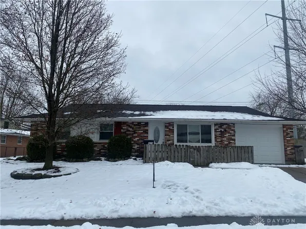 409 Brownstone Dr, Englewood, OH 45322