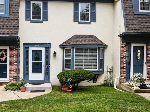 1104 Elena Ct, Sicklerville, NJ 08081