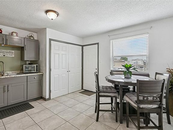 5th image of 2040 Luther Dr