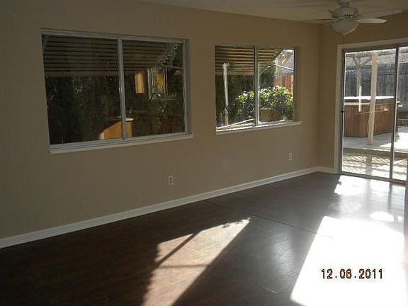 5th image of 1410 Garfield Dr