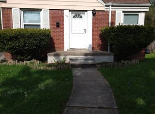 17695 Woodbine St, Detroit, MI 48219