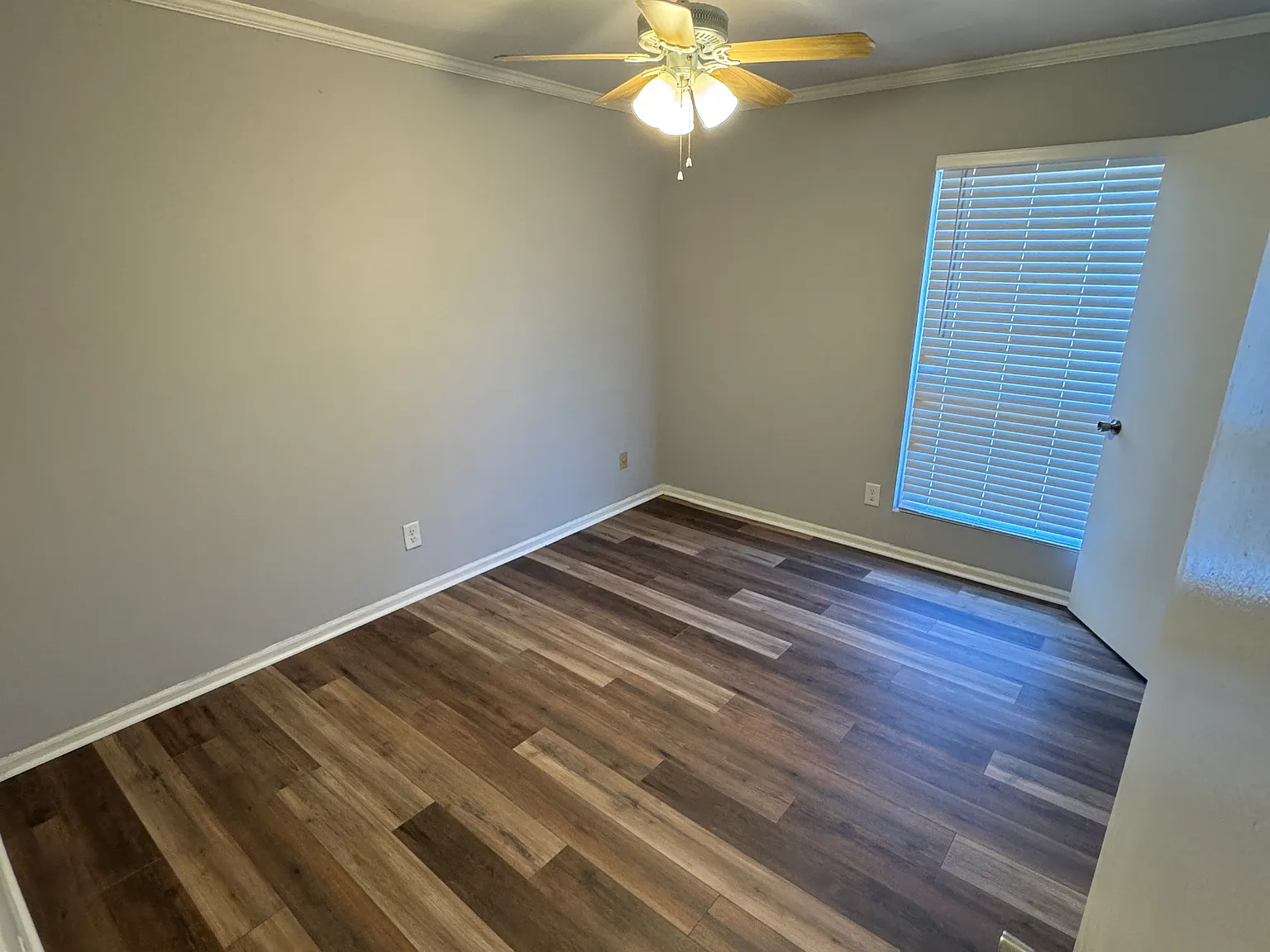 Kingsport Dr, Atlanta — Photo 1