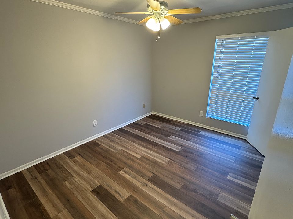 1st image of 5650 Kingsport Dr #6