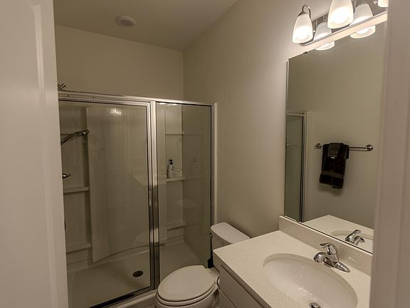 5th image of 170 Yorkshire Dr #8