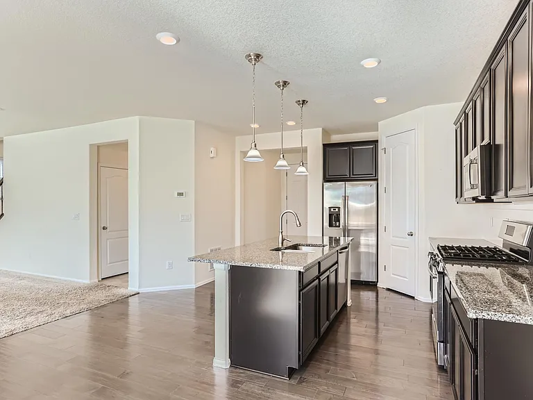 14980 Vienna Cir — Photo 12