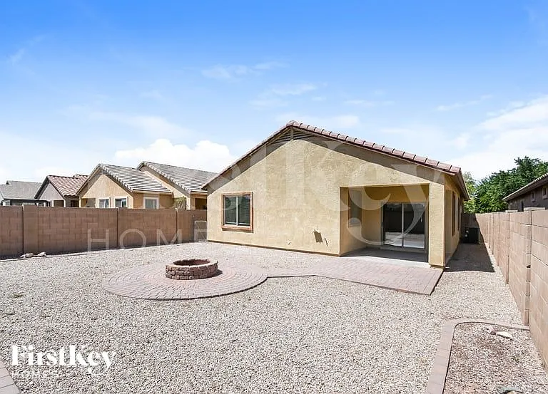 4191 E Velasco St — Photo 14