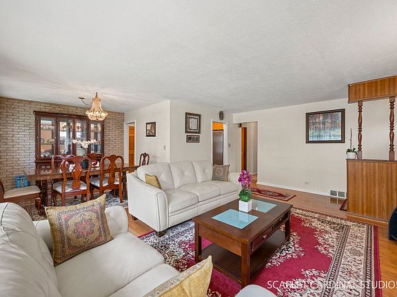5th image of 3741 Main St