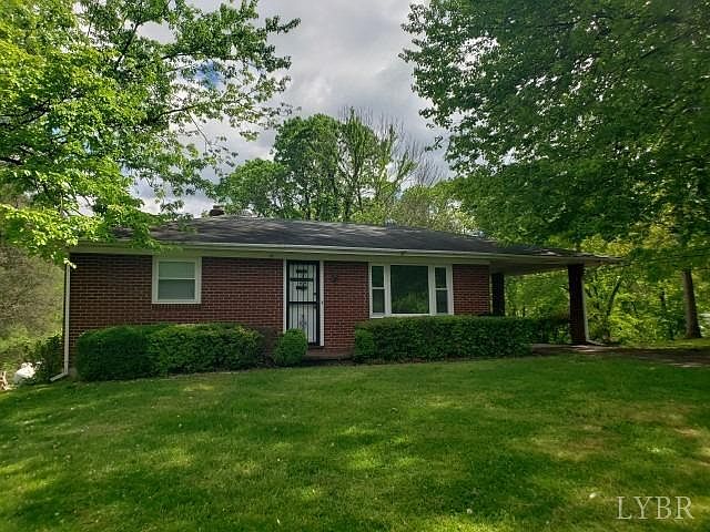 1st image of 550 Pine Dr