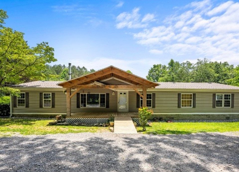 1st image of 295 Fletcher Rd