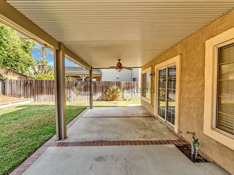 11018 Charleston St — Photo 48