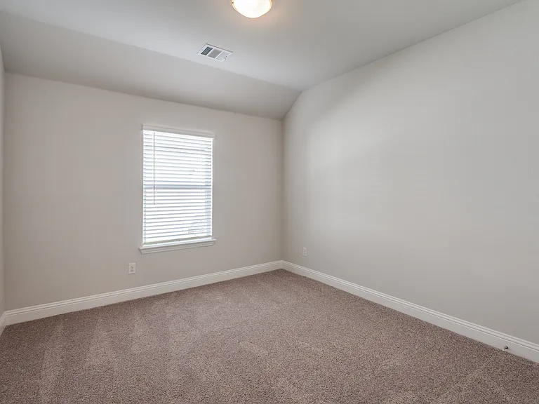 2902 Italia Ter — Photo 20