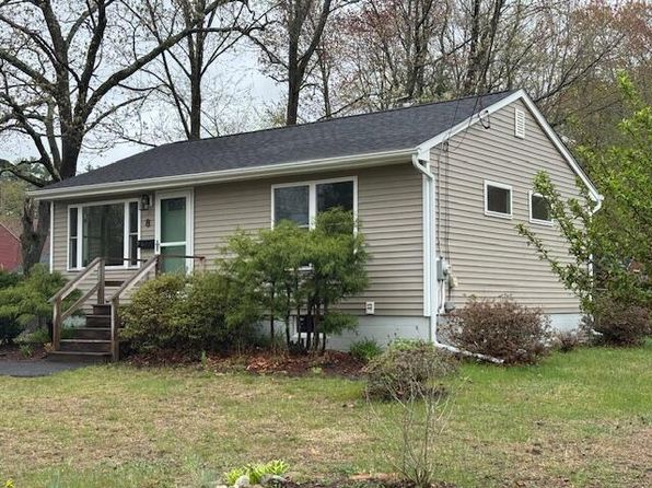 8 Lowell Street, Sanford, ME 04073