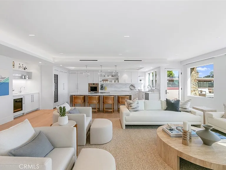 3130 Breakers Dr — Photo 22