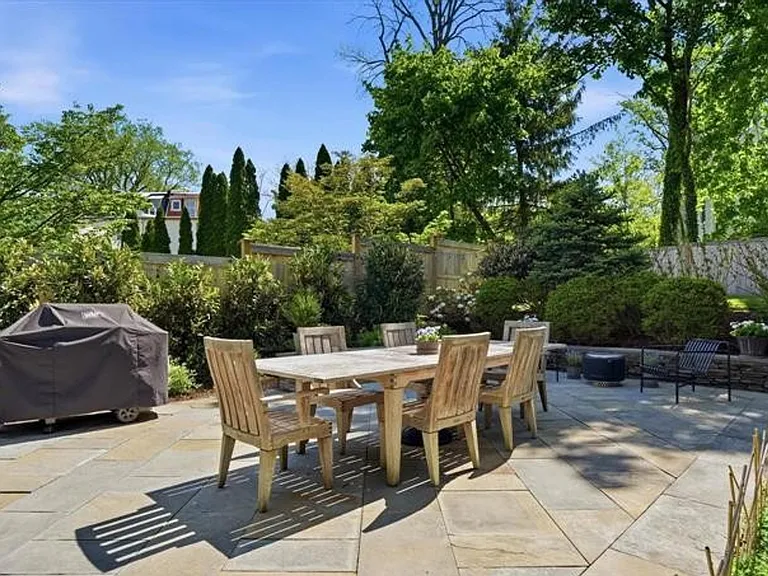 36 E Chestnut Hill Ave — Photo 20