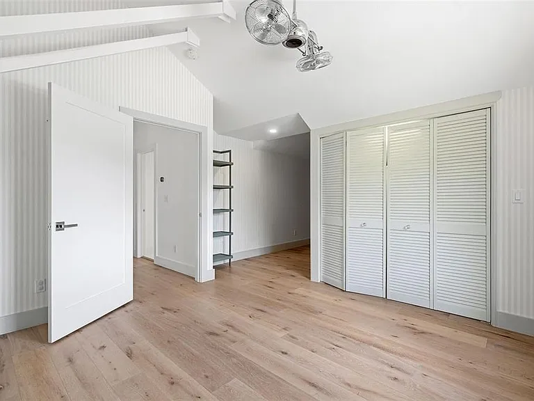 141 Giralda Blvd NE — Photo 38