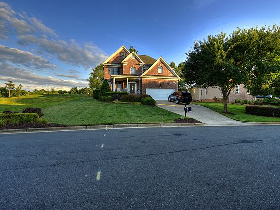 Front Street View 