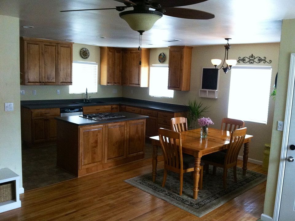 Kitchen with custom cabintry