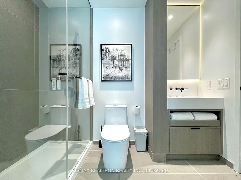55 Charles St E #1609 — Photo 10