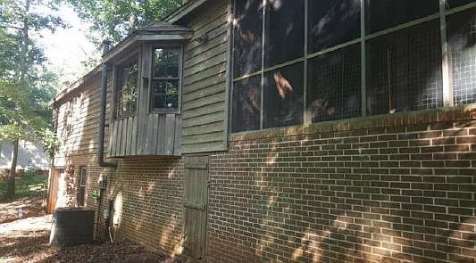 2nd image of 302 Clarendon Dr