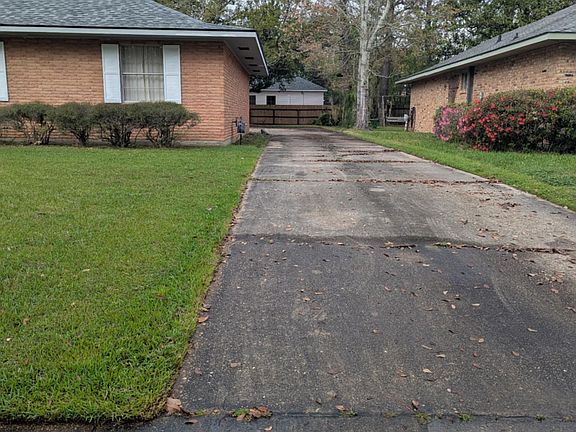 2nd image of 1898 Chevelle Dr