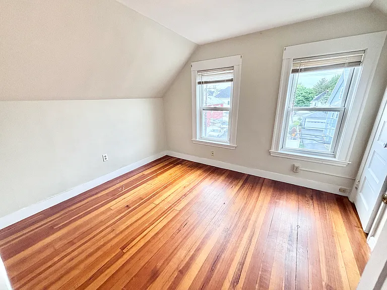 121 Winthrop St #1 — Photo 32