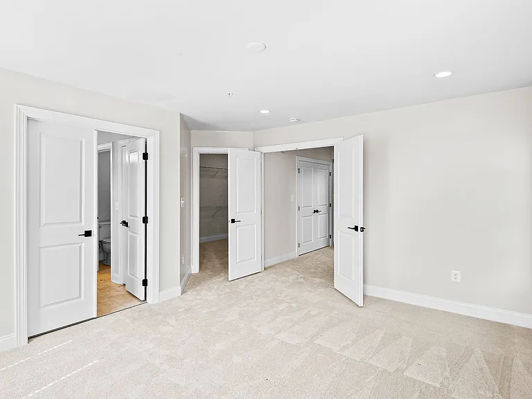2542 Cherry Tree Rd — Photo 18