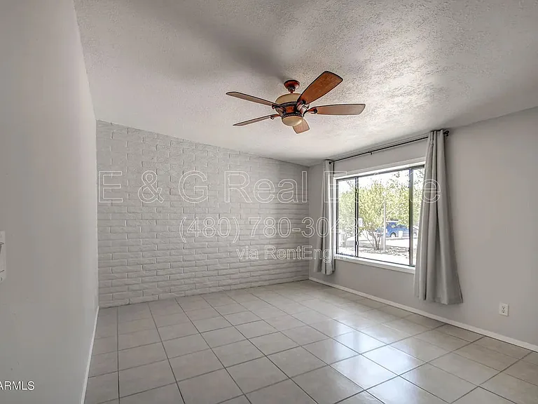1612 E Gaylon Dr — Photo 31